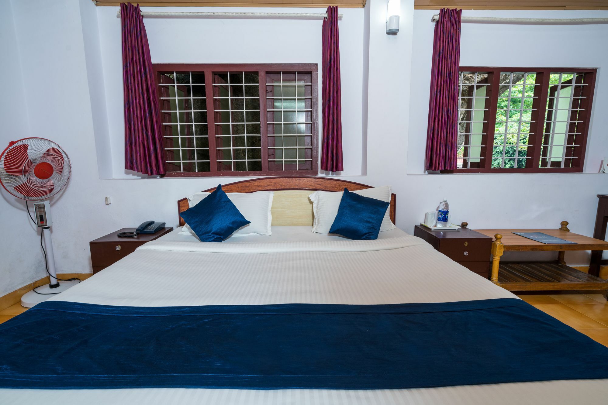 Oyo 10262 Hotel Munnar Rock Extérieur photo