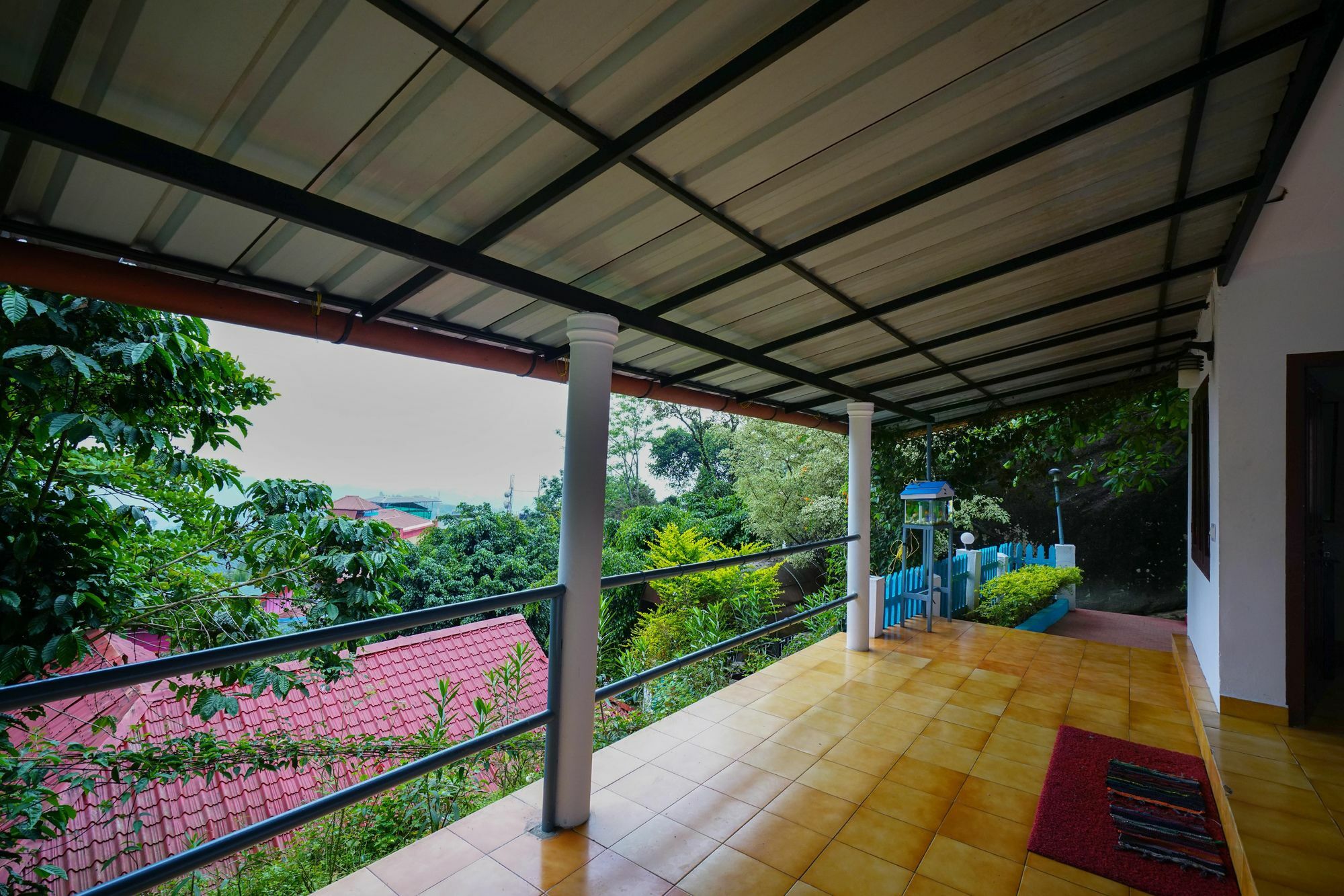 Oyo 10262 Hotel Munnar Rock Extérieur photo