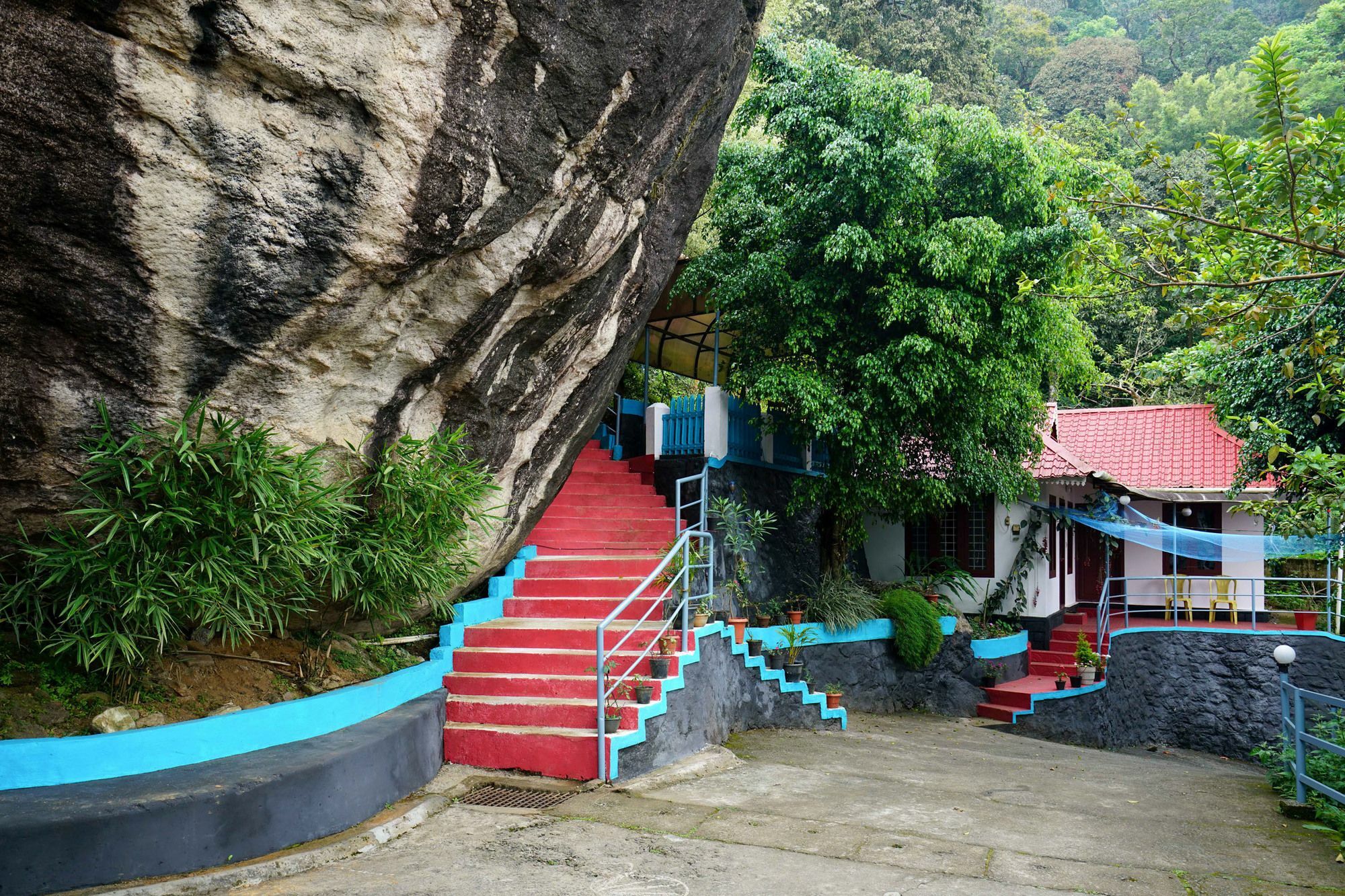 Oyo 10262 Hotel Munnar Rock Extérieur photo