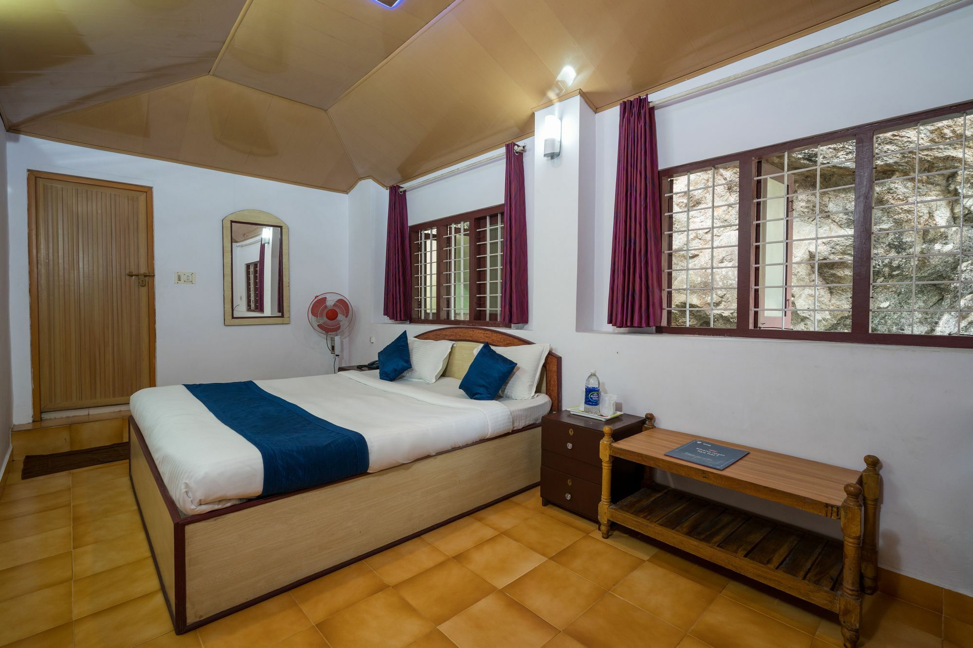 Oyo 10262 Hotel Munnar Rock Extérieur photo