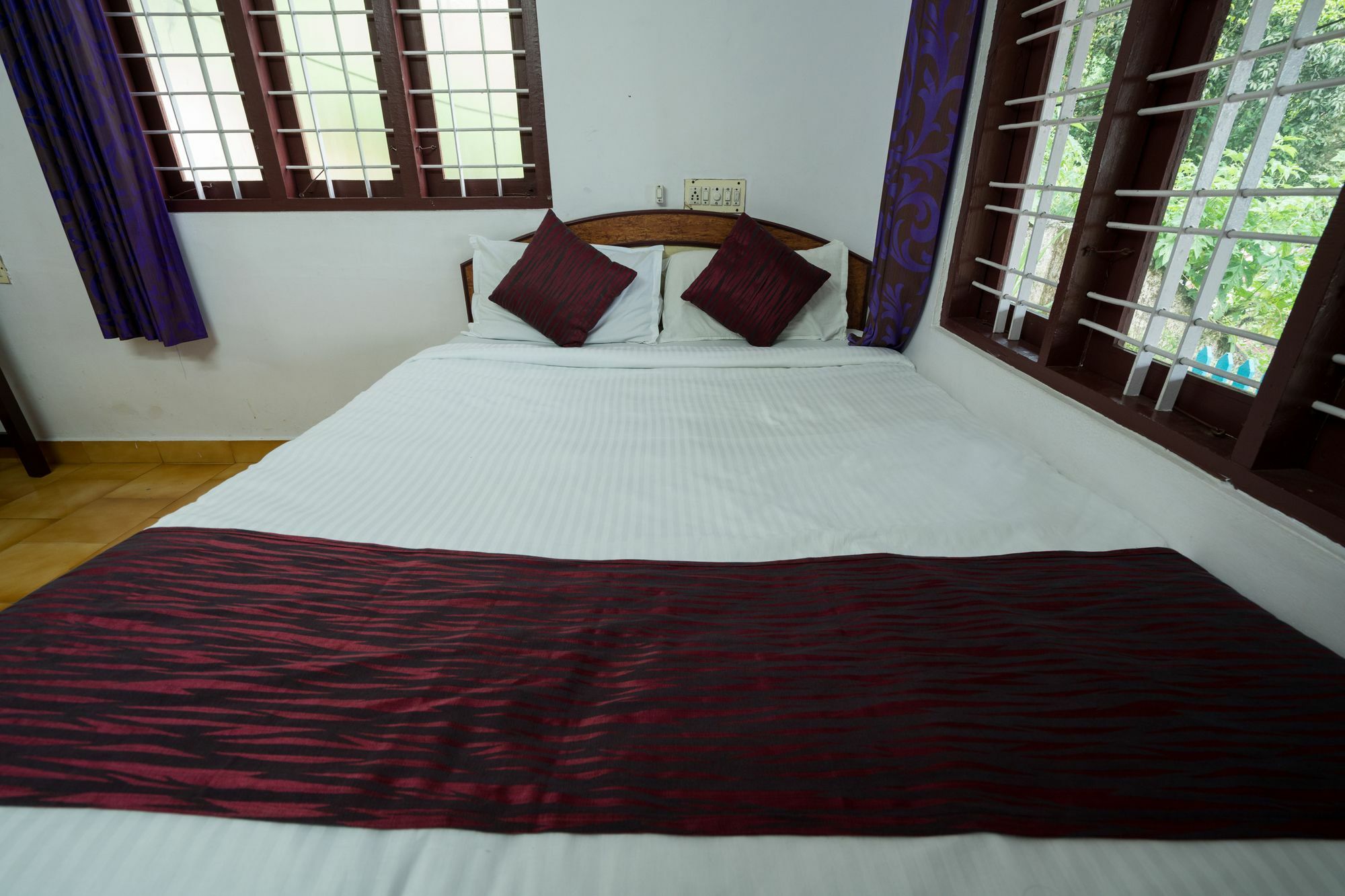 Oyo 10262 Hotel Munnar Rock Extérieur photo